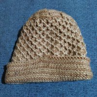 Зимна шапка , снимка 1 - Шапки - 38918445