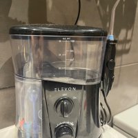 Elevon Premium Water Flosser Kit за семейни стоматологични грижи, снимка 11 - Други - 44082197