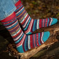 Перуански чорапи от вълна на алпака различни цветове, снимка 1 - Дамски чорапи - 42932591