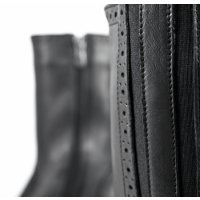 Черни дамски ботуши с декоративна перфорация и цип, снимка 3 - Дамски ботуши - 26316994