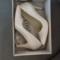 Дамски обувки на ток 37 номер, снимка 1 - Дамски елегантни обувки - 39961232