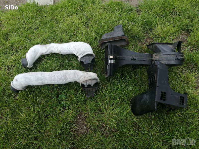 Оригинални въздуховоди за парното, при таблото за Голф 2!, снимка 1