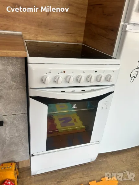печка Indesit , снимка 1