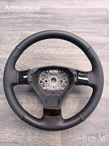 Трилъчев волан за vw golf 5, touran и др, снимка 1