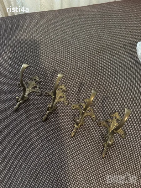 Метални закачалки 4 броя, снимка 1