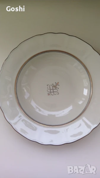 Порцеланов сервиз за хранене, снимка 1