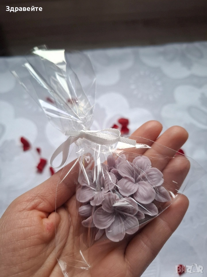 Глицеринови сапунчета "Виолетки" с аромат на виолетки и ванилия + подарък , снимка 1