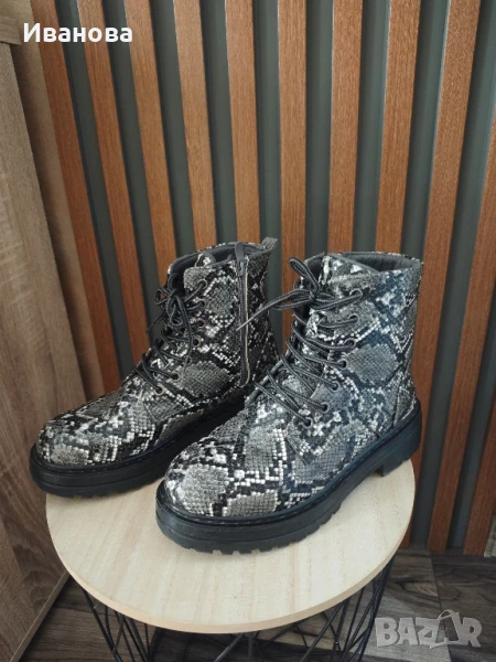 Дамски боти - змийски, снимка 1
