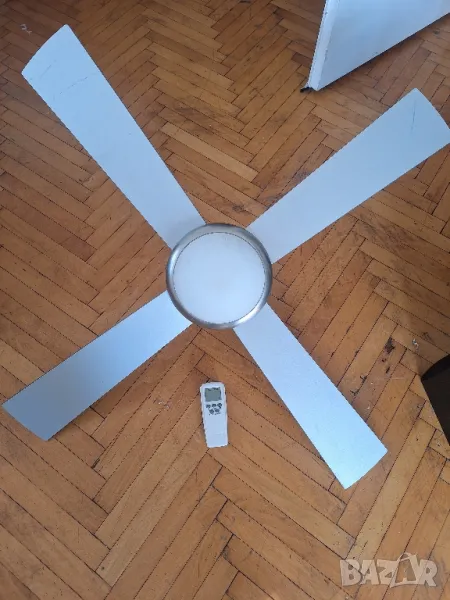 таванен вентилатор с лампа , снимка 1