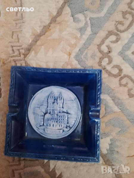 пепелник с инкрустации Прага, снимка 1