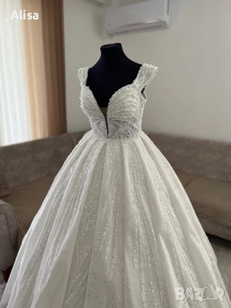 Булчинска рокля тип роял с камъни и мъниста, снимка 1