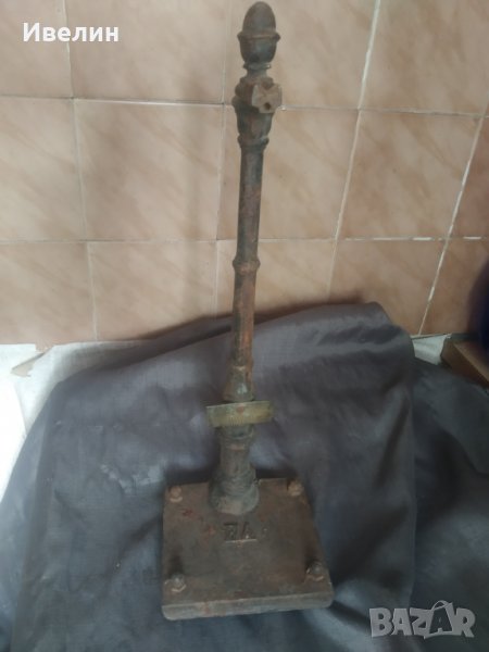 стара чугунена поставка от везна,кантар, снимка 1