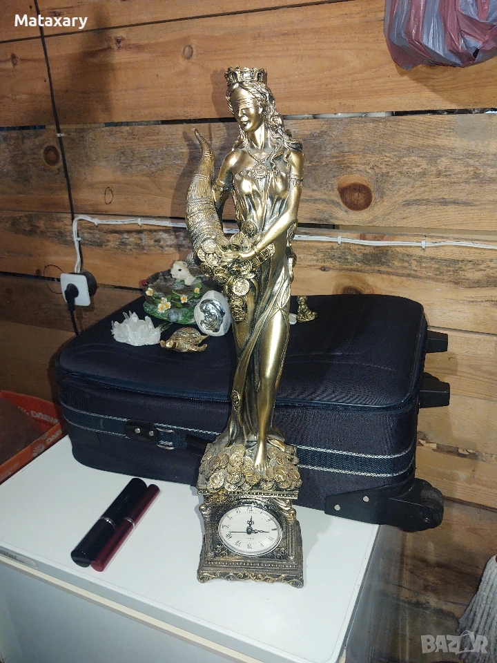 красива статуетка часовник и др., снимка 1