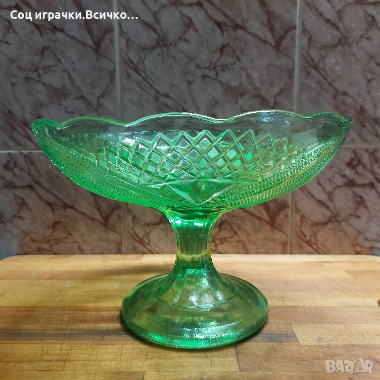 Стара Стъклена Зелена Фруктиера , снимка 1