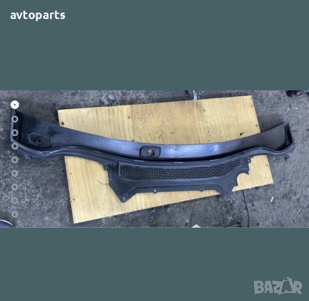 Range rover sport 2012година лайсна под предно стъкло десен волан, снимка 1