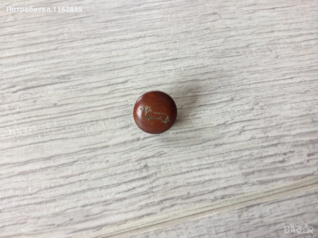 оригинална колекционерска значка на HARMONT and BLAINE куче дакел, снимка 1