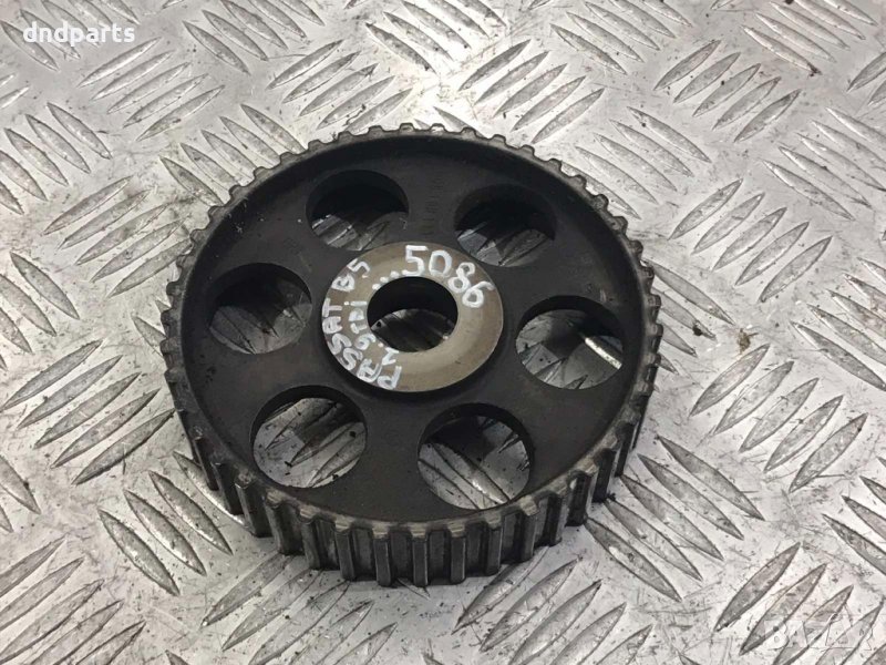 Зъбно колело VW Passat 1.9TDI,110кс.,1998г., снимка 1