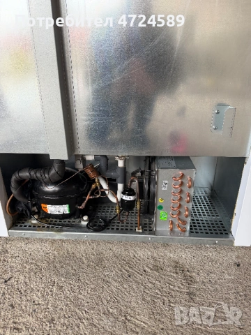 Професионален вертикален фризер NordCap – отлично запазен, снимка 9 - Витрини - 53294575