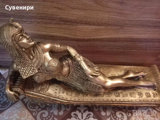 статуетка Клеопатра