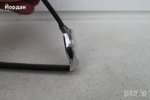 СССР мъжки часовник ''Слава'' 37 мм 26 камъка, снимка 4 - Антикварни и старинни предмети - 39376498