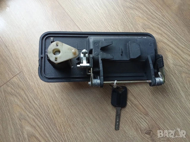 Външна дръжка за лява врата Volvo FH12 FM, снимка 2 - Части - 53211339