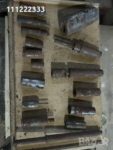 Продавам металорежещи инструменти, въртящи центри и зъбни колела за стругове и фрези, снимка 5 - Стругове - 50990834