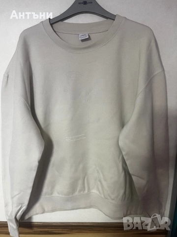 Бяла блуза с дълъг ръкав