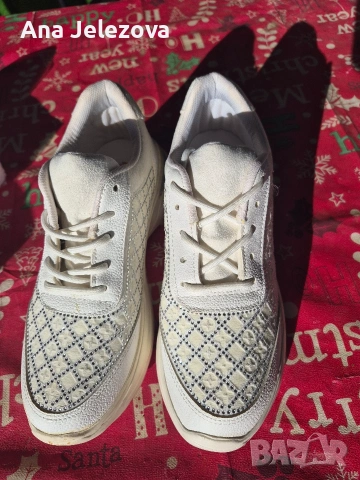 бели маратонки , снимка 2 - Маратонки - 53306262