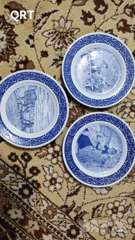 Чинии порцелан Rorltrand Sweden лимитирана серия, диаметър 21 см. по 8 лв.