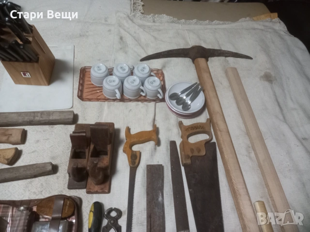 Ножове брадви сатъри ножици инструменти , снимка 13 - Ножове - 53488845