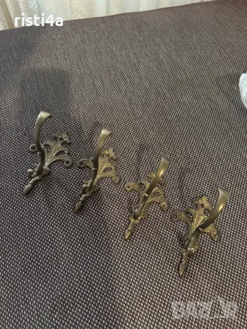 Метални закачалки 4 броя