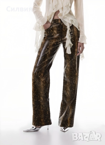 Чисто нов златист змийски лъскав кожен панталон "MNG", размер XS-S, снимка 7 - Панталони - 52409535
