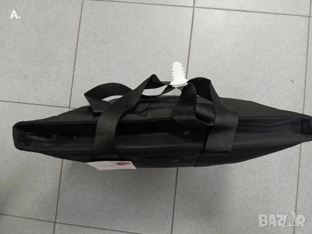 Нова дамска чанта Calvin Klein , снимка 3 - Чанти - 52881492