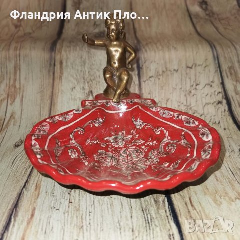 Ангелче в мида порцелан и бронз, снимка 3 - Декорация за дома - 28444365