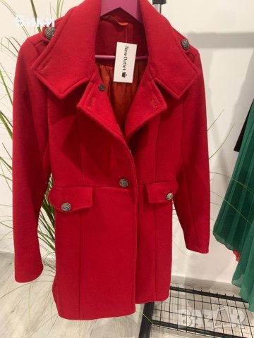 Червено палто, снимка 1 - Палта, манта - 43500914