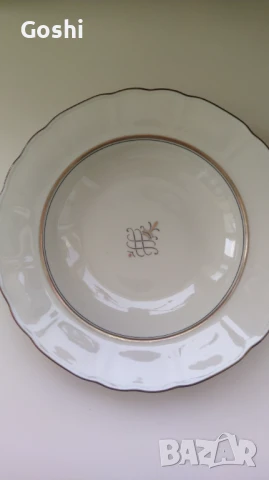 Порцеланов сервиз за хранене