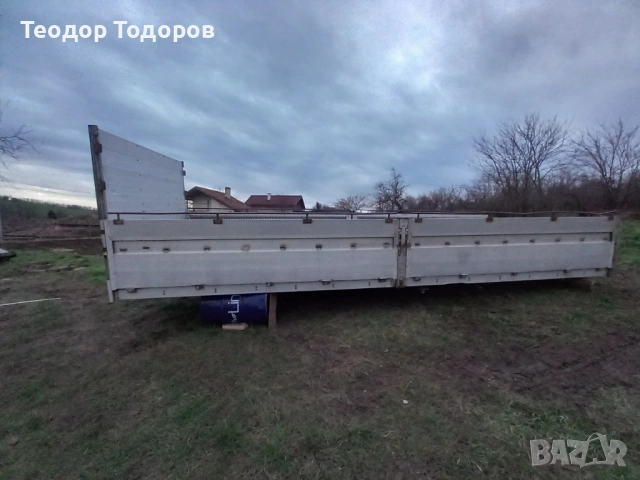 Бордова каросерия Падащ борд