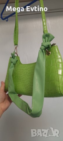 Нова дамска чанта зелена,  с дълга и къса дръжка , снимка 4 - Чанти - 32719279