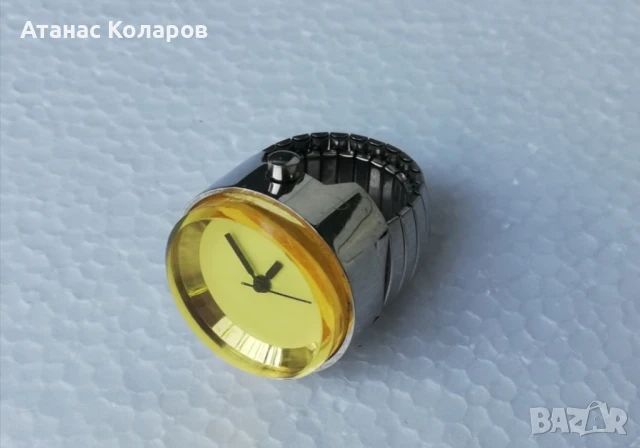 Дамски пръстен часовник 