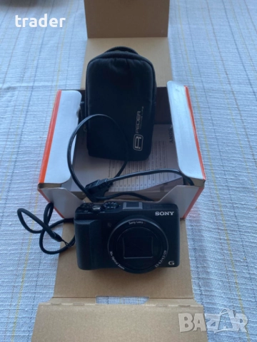 Компактна камера - Sony DSC HX60 - като нова ! , снимка 2 - Камери - 48860239