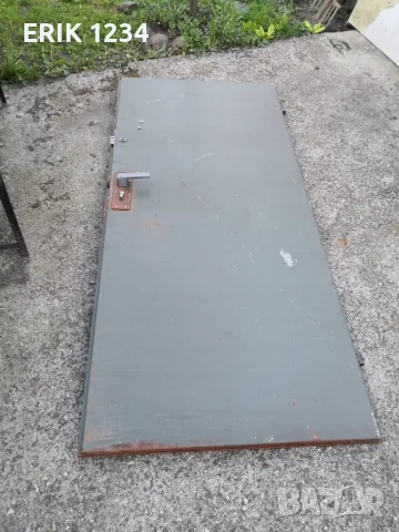 Метална входна врата.Габаритен размер 194 / 84.