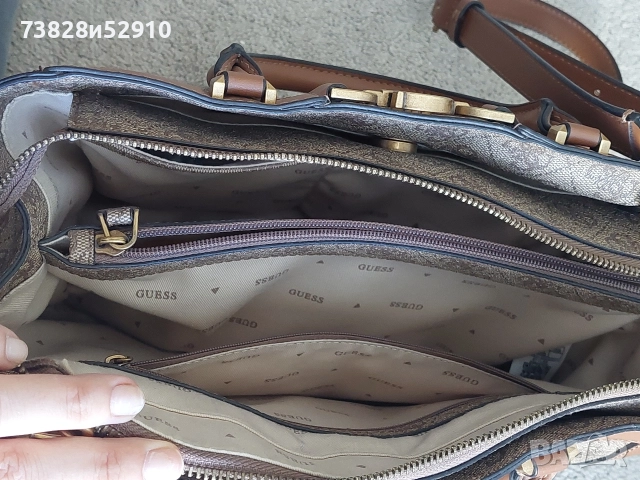 Дамска чанта Guess , снимка 3 - Чанти - 52946384