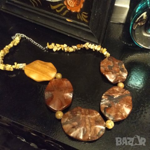 Авторска огърлица великолепен естествен яспис НАМАЛЕНА, снимка 5 - Колиета, медальони, синджири - 39783933