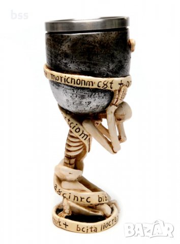 Код 91073 Забавна чаша за вино със столче - скелет и надписи, изработена от полирезин, снимка 3 - Чаши - 37000833
