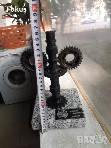 Стар макет редуктори с мраморен постамент, снимка 4 - Антикварни и старинни предмети - 53329853