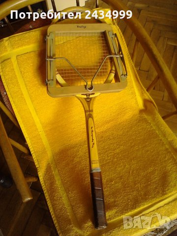 Продавам винтидж тенис ракета МАДЖЕСТИ, снимка 1 - Антикварни и старинни предмети - 27461150