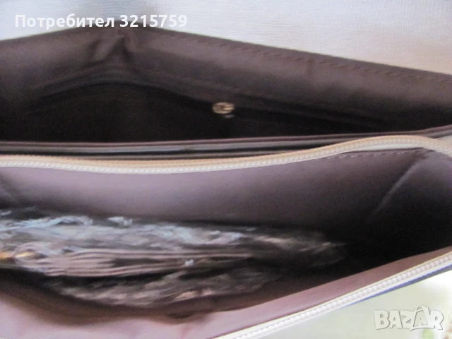 Нова дамска чанта BORA сребриста , метална катарама, снимка 7 - Чанти - 50930275