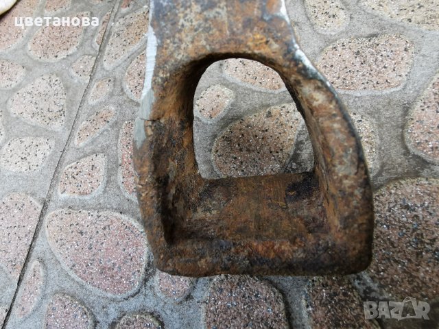 Стара брадва, снимка 3 - Антикварни и старинни предмети - 32240141