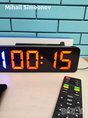 Gym Timer 15" – Дигитален LED стенен часовник с таймер и дистанционно, снимка 8 - Други - 52987063
