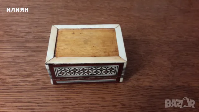 Малка кутия изработка дърво и седеф , снимка 8 - Декорация за дома - 48539508
